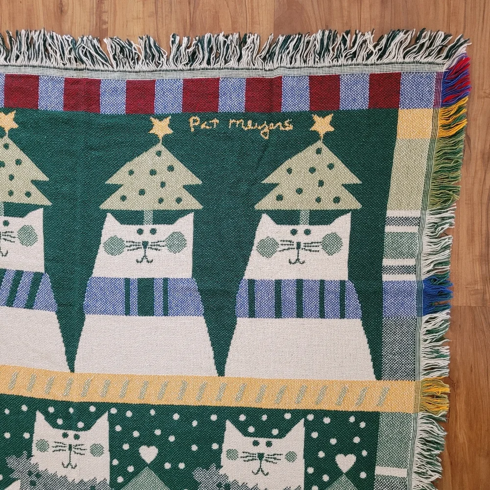 Crown Crafts Throw Blanket Noel Cats Pat Meyers Vintage Christmas Holiday NEW